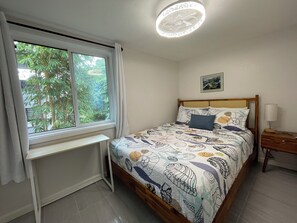 2 bedrooms, in-room safe, desk, iron/ironing board