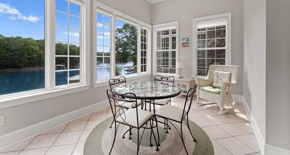 Whitetail Cove by Avantstay Lakefront w/ Pool + Private Dock Sleeps 20