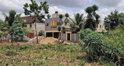 Apartment with bedroom-living room+kitchen+toilet. Furnished