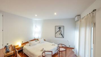 6 dormitorios, tabla de planchar con plancha, wifi gratis y ropa de cama
