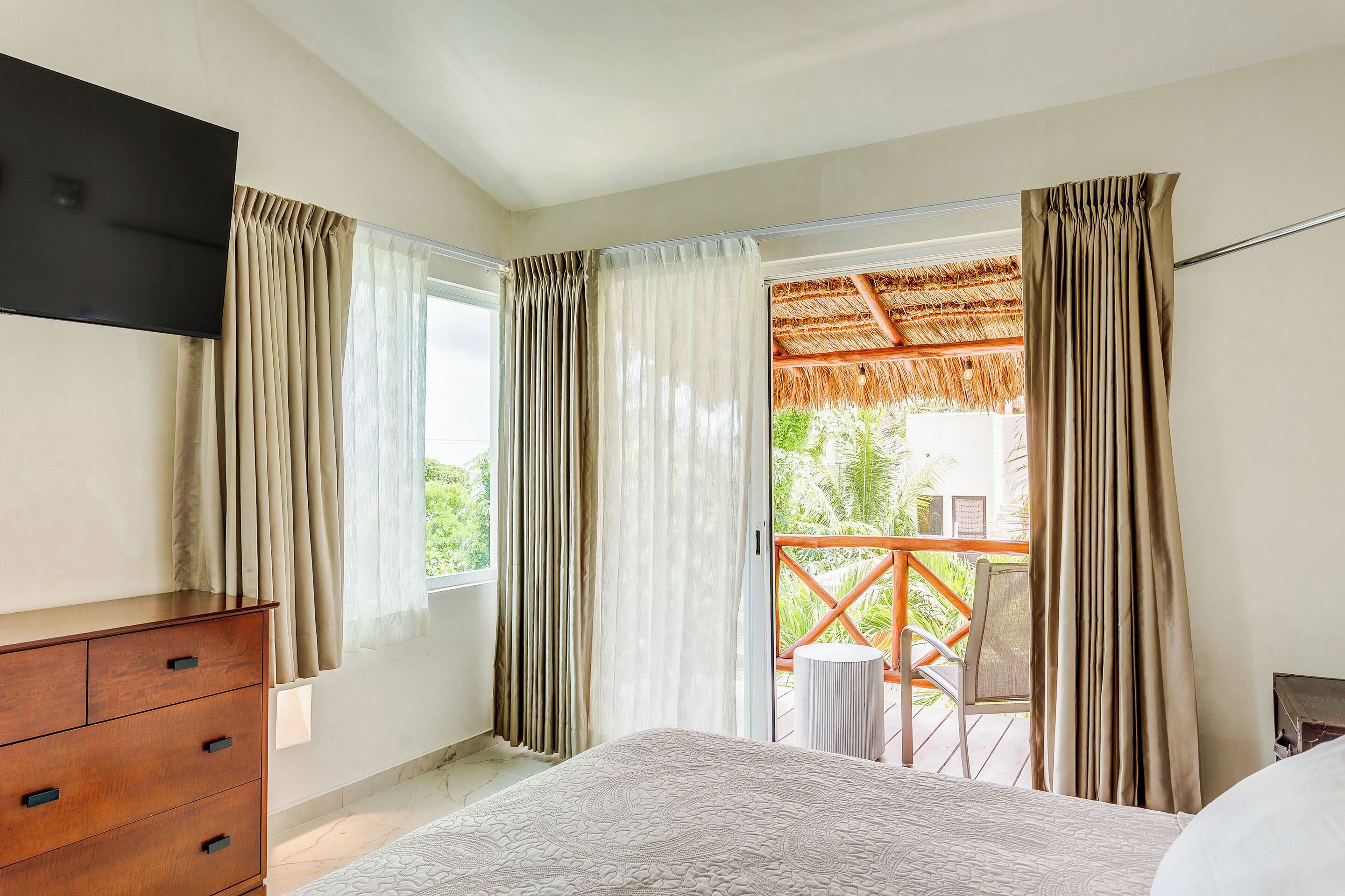 Departamento, balcón | Tabla de planchar con plancha y wifi gratis 