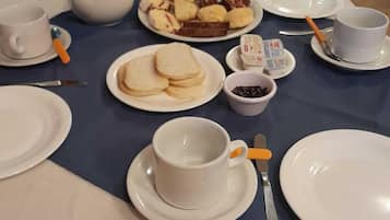 Desayuno completo incluido todos los días