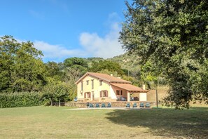 Exterior - Country House 'Can Mestrehumà' with Private Pool, Private Terrace and Private Garden (La Vall D' en Bas)