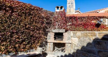 Apartment 'Siesta Y Brisca' with Mountain View, Terrace and Balcony