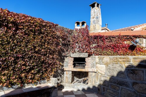 Apartment 'Siesta Y Brisca' with Mountain View, Terrace and Balcony
