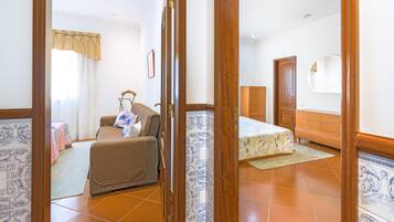 4 chambres, fer et planche Ă repasser, Wi-Fi gratuit, draps fournis