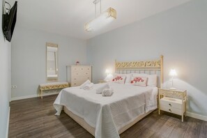 2 bedrooms, free WiFi, bed sheets