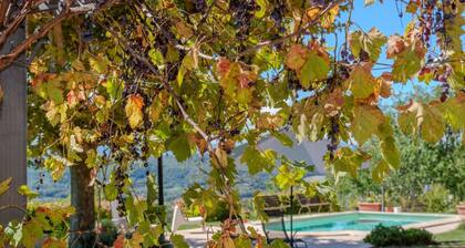 Villa Penta - Private Pool with Mountain View