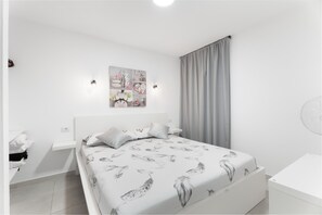 1 quarto, Wi-Fi de cortesia, roupa de cama