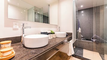 Apartamento, 4 quartos | Banheiro