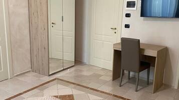 1 camera, ferro/asse da stiro, Wi-Fi, lenzuola