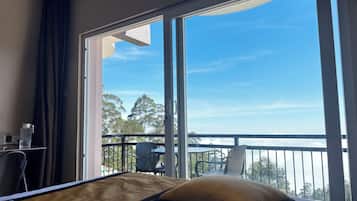 Luxury Double Room, Mountain View | 1 bedroom, laptop workspace, free WiFi