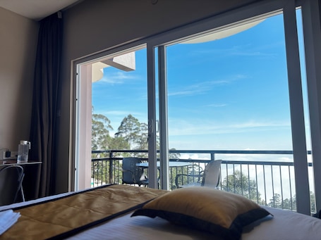 Luxury Double Room, Mountain View | 1 bedroom, laptop workspace, free WiFi