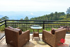 Laptopgeeigneter Arbeitsplatz, kostenloses WLAN