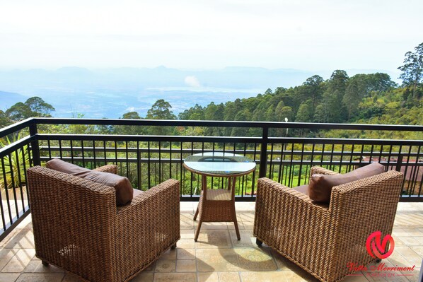 Laptop workspace, free WiFi - Vatta Merriment (Kodaikanal)