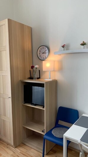 Economy Studio