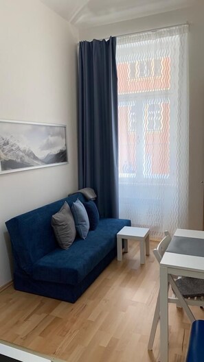 Economy Studio