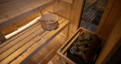Central Margate house with sauna & private garden