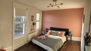 Room - Central Margate house with sauna & private garden (Margate)