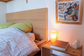 1 chambre, bureau, fer et planche à repasser, Wi-Fi gratuit