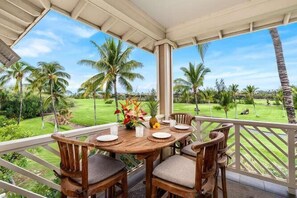 Villa, Multiple Beds (Fairway Villas Waikoloa G31) | Outdoor dining