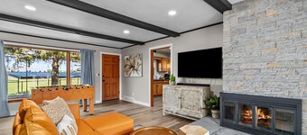 Theatre Room|Hot tub|Firepit|Grill|Waffle Bar|Pets