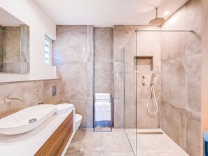 Haartrockner, Handtücher