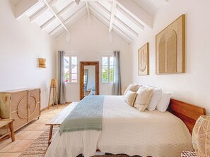 2 bedrooms, desk, iron/ironing board, travel cot