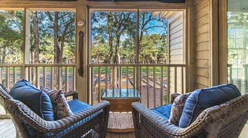 Our Li'l Getawave! Two-bedroom condo in Pawleys Plantation Golf and Country Club