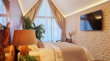 1 bedroom, internet, bed sheets