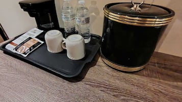 Deluxe Suite | Coffee and/or coffee maker