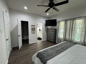 3 bedrooms, WiFi, bed sheets