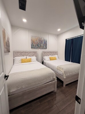 3 bedrooms, WiFi, bed sheets