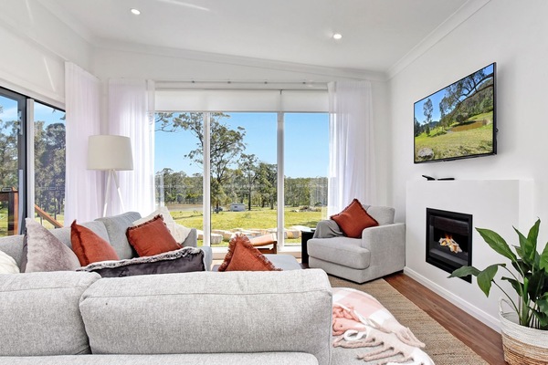 Magpie 2 - Living Room