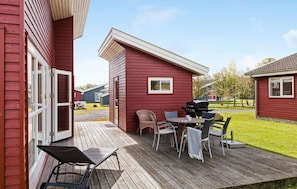 Outdoor dining - 3 bedroom gorgeous home in Gudhjem (Gudhjem)