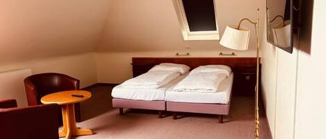 Kamar