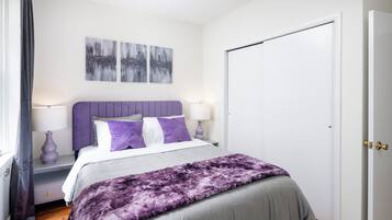 3 slaapkamers, een strijkplank/strijkijzer, gratis wifi, beddengoed