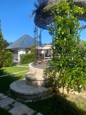 Property grounds - Bewitching Apartment With Garden and Terrace (Wadern)