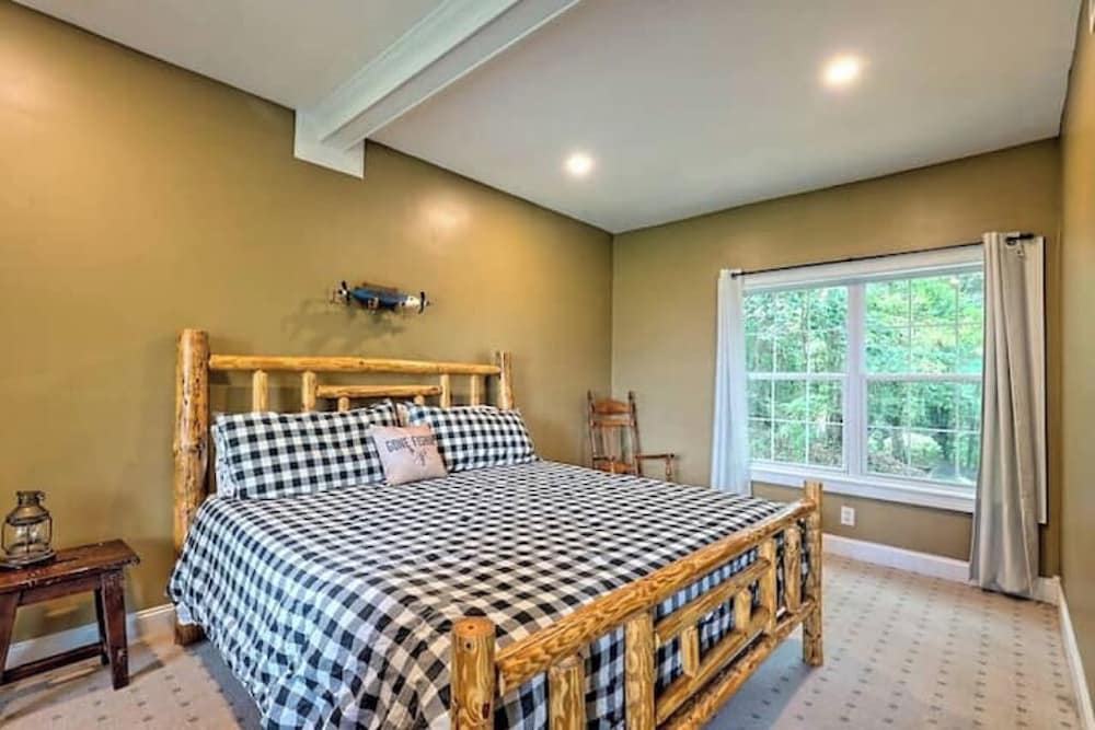 Relaxing Hiawassee Retreat in North Towns County Vrbo