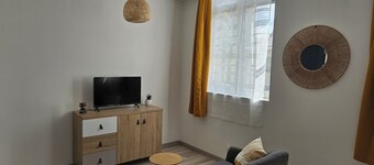 T2 apartment 5 minutes walk from station and town center