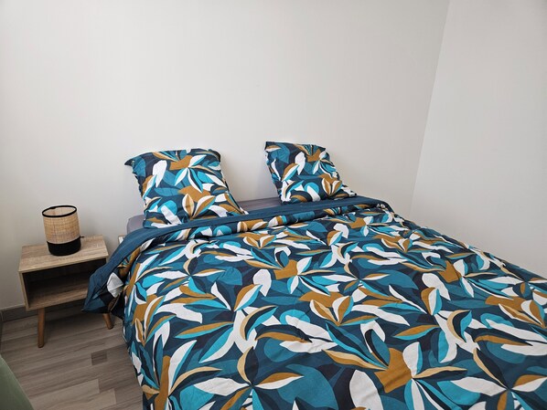 1 bedroom, WiFi, bed sheets