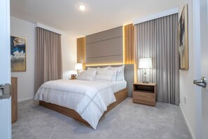 12 bedrooms - Brand NEW 12bedrooms 12bathroom At Paradiso Grande (Orlando)