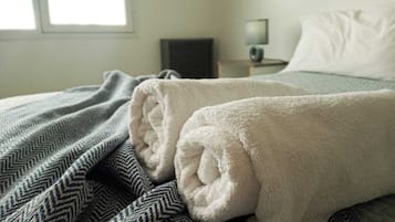 1 habitación, wifi y ropa de cama