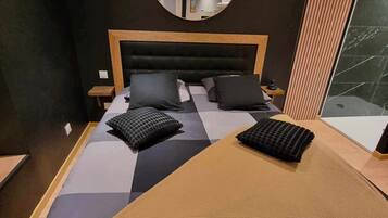 1 chambre, lit parapluie, Wi-Fi gratuit, draps fournis