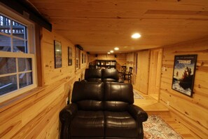 Interior - Perfect family friendly retreat near hiking, Montreat, and Black Mountain (Black Mountain)