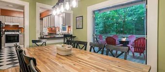 Perfect family friendly retreat near hiking, Montreat, and Black Mountain