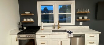 mi casa es TU casa (EAST)