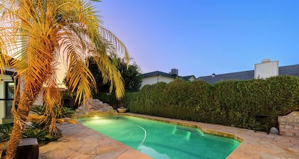 Scottsdale Sun-Kissed Bliss w/ Pool+BBQ+ Home Office