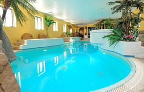 Piscine intérieure