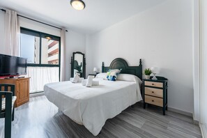 1 bedroom, iron/ironing board, free WiFi, bed sheets - MalagaSuite Sol & Mar Torremolinos (Torremolinos)